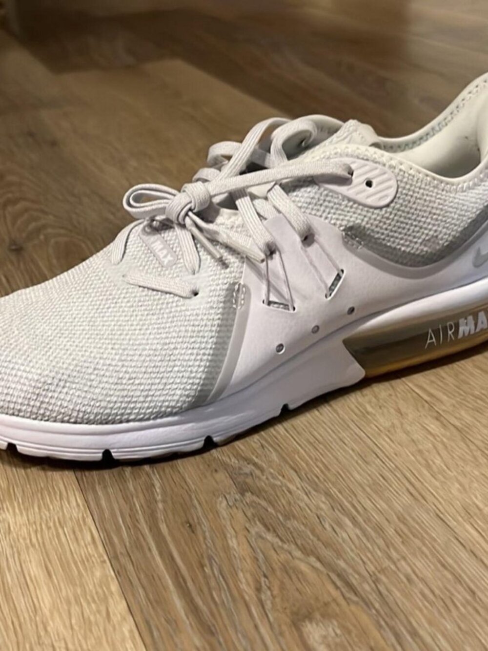 Nike Air Max Sequent 3 Women's Size 9.5 White NWT - Picture 2 of 4